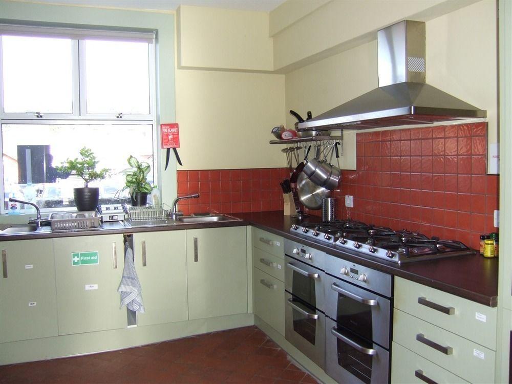 Llangollen Hostel Guest Rooms - No Dormitories - Self Catering المظهر الخارجي الصورة