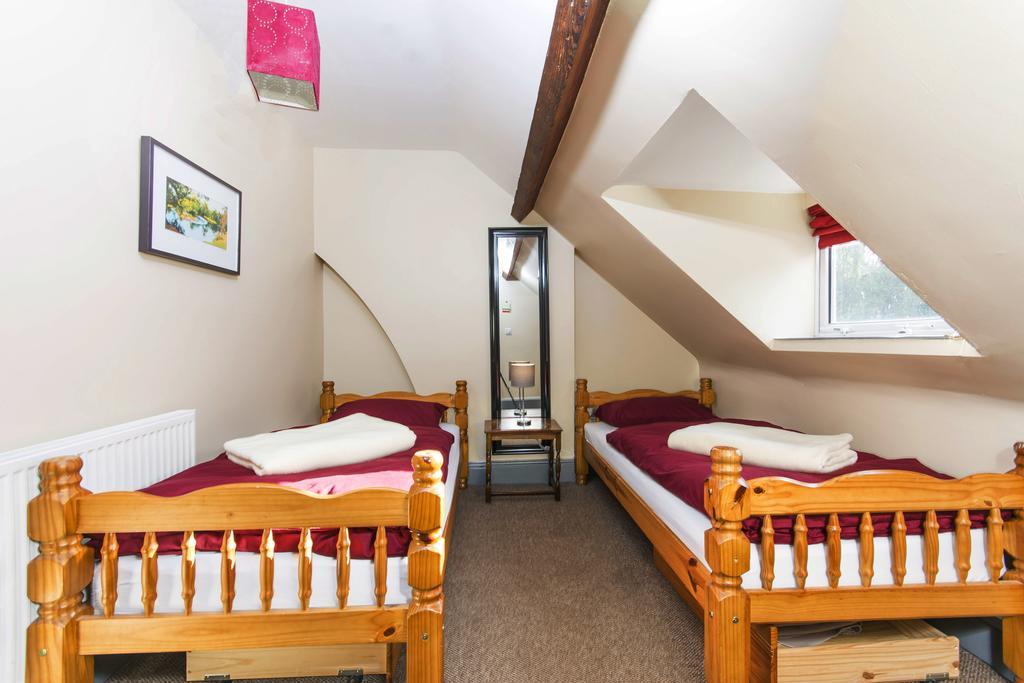 Llangollen Hostel Guest Rooms - No Dormitories - Self Catering المظهر الخارجي الصورة